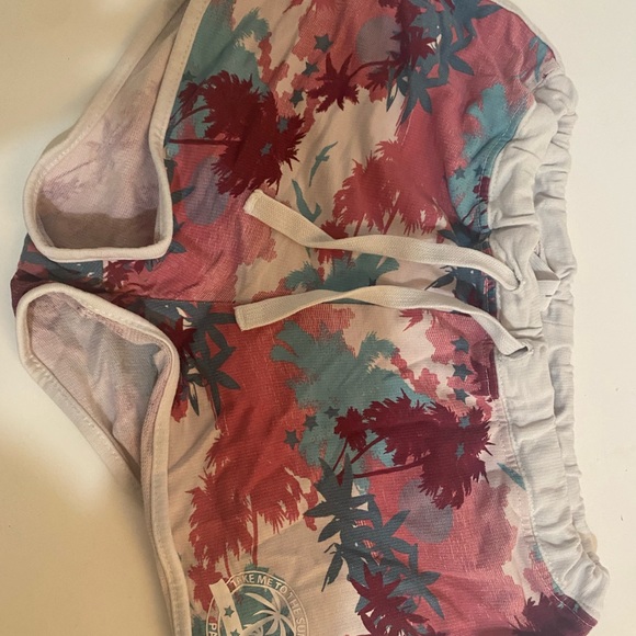 Girls shorts - Picture 2 of 3